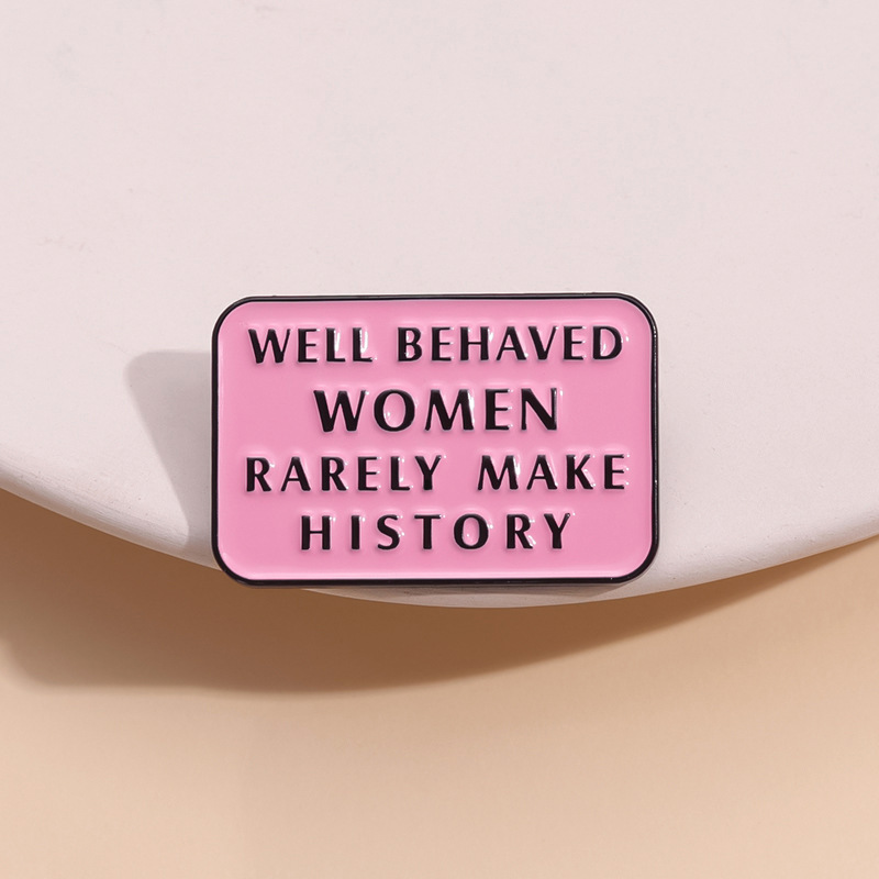 Emaliowane broszki Girl Power, – Jewelry Making History recenzja i cena