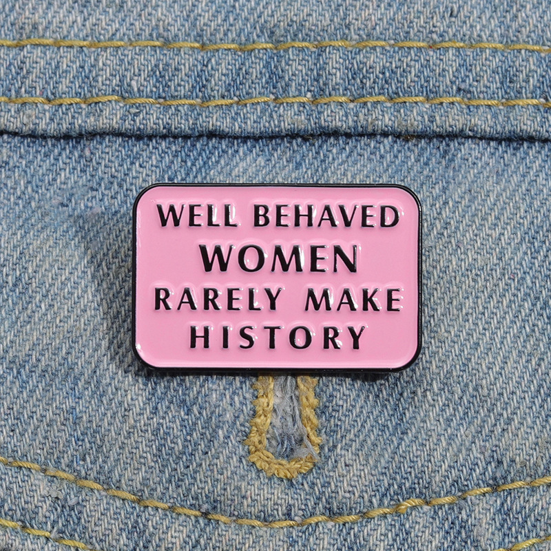 Feministyczne emaliowane szpil – Jewelry Making History recenzja i cena